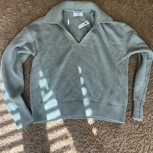 Old Navy Women's Sage Green V-Neck Collared Knit Sweater